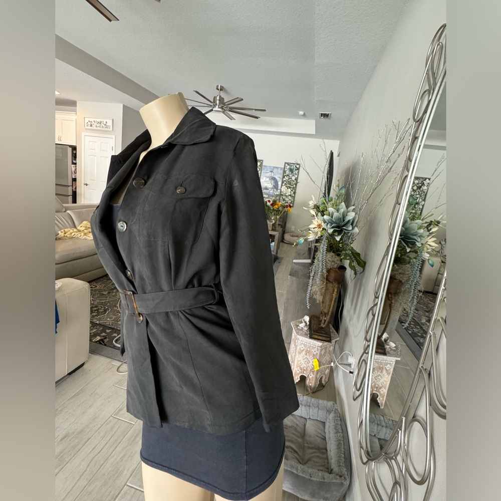 Silk jacket - Picture 2 of 5